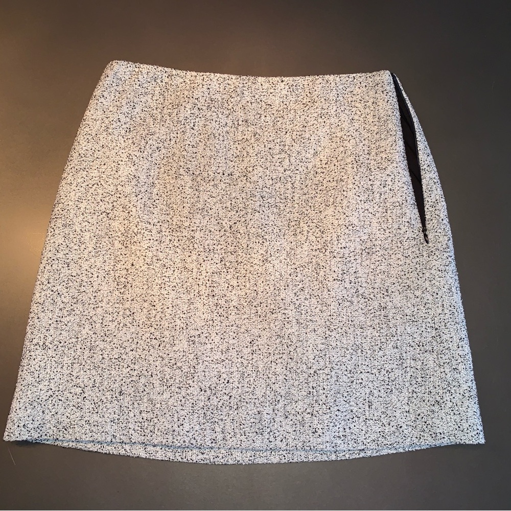 Club Monaco Centie Speckled Black and White Mini Skirt